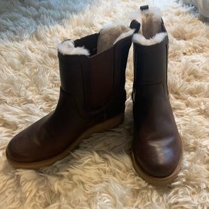 Ugh leather boots, size 6.5